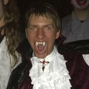 Meet your Posher, Tyler